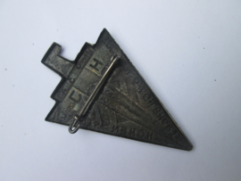 German tinnie, rally badge, Duitse tinnie, Hitler- Jugend, H.J. Bann 123, treffen 6-7-1934 Gilbhart Hohenstaufen.