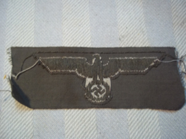 German overseas side cap badge Wehrmacht M-1934 type cap eagle. Petembleem Voor Wehrmacht pet Model 1934, Bevo geweven, de eerste na de Reichswehr periode zeer moeilijk te vinden .