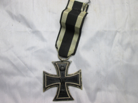German Iron Cross 2nd class maker is KAG. Duitse Ijzeren kruis 1914.- 2e klas met maker in de ring KAG