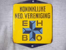 Dutch enamel door sign First Aid club. Nederlands deurpostbordje Koninklijke Nederlandse Vereniging EHBO, in een zeer nette staat.