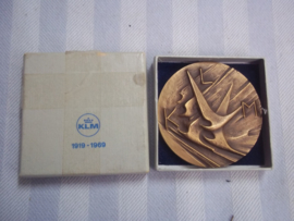 Bronzen penning KLM 1919-1969- 50 jaar in doosje