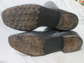 German officers boots. Duitse officiers laarzen, compleet met het originele beslag.