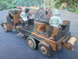 German Tippco Military truck with canon. working order. Duits blikken vrachtwagen camouflage met kanon, werkend zeer goede staat bijzonder stuk.