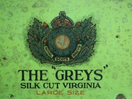 Military cigaret tin THE GREYS, nice condition. Engels sigaretten blikje goede staat