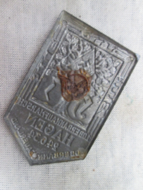 German tinnie, rally badge, Duitse tinnie,H.J. Blut und Ehre, Oberbannaufmarsch Hagen 24-6-34 Oberbann sauerland without pin with 3 holes to sew it on the uniform zonder pin.