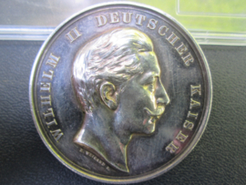 German silver medal, military pigeons. Duitse zilveren penning zeldzaam Willem II Deutscher kaiser Fur Verdienste um das militair Brieftaubenwesen. medaille militaire postduiven TOP stuk.