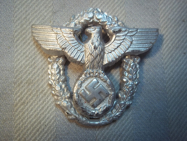 German police capbadge officer. Duits politie petembleem officiers uitvoering, mooi opgelegd, in zeer goede staat.