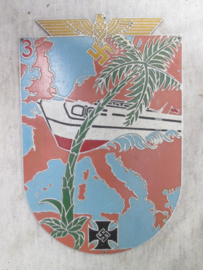 German plaque, commemorating the service of 3 rd. Schnellboot Flottilla. Unit shield, Kriegsmarine. Duitse metalen aluminium plaquette Die Afrika Flottille. Zeldzaam, 6 van bekend