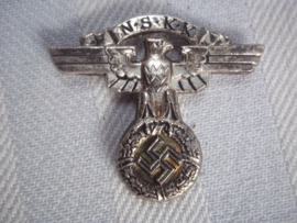 German cap badge of the NSKK, nicely marked. Duits petembleem van de NSKK Nationaal Socialistisch Kraftfahrt Korps, RzM gemarkeerd met M nummer. zeer nette staat zeldzaam embleem.