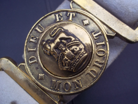 British leather belt, with buckle, Kings Crown, leren koppel met bronzen koppelslot vroeg model 1900- 1920 Kings crown, zeer bijzonder