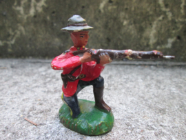DURSO Canadian mountain police. Canadese Mountain politie in rood uniform.