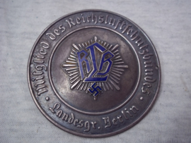 German plaque of the Civil defence. Duitse deur plaquette van de RLB Mitglied des Reichsluftschutzbundes Landesgruppe Berlin, met een blauw geemailleerd RLB vroeg model zware kwaliteit Zeldzaam met emaille.