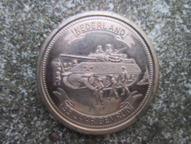 Dutch liberation coin. Nederlandse Bevrijdings munt 35 jaar Bevrijd 5 mei 1980