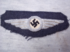 Vlieger wing, klein model van de DLV uit een uniform geknipt. Zeldzaam vroeg Luftwaffe embleem. langere modellen van 11 cm zijn bekend deze kleine uitvoering minder.