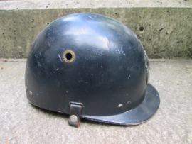 Belgium police helmet older type RIJKSWACHT. belgische politie helm 1e model van de bereden Brigade, kom je niet vaak tegen.