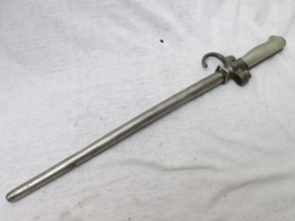 French bayonet Lebel M-1932 modified. Franse Lebel bajonet, gemodificeerd,