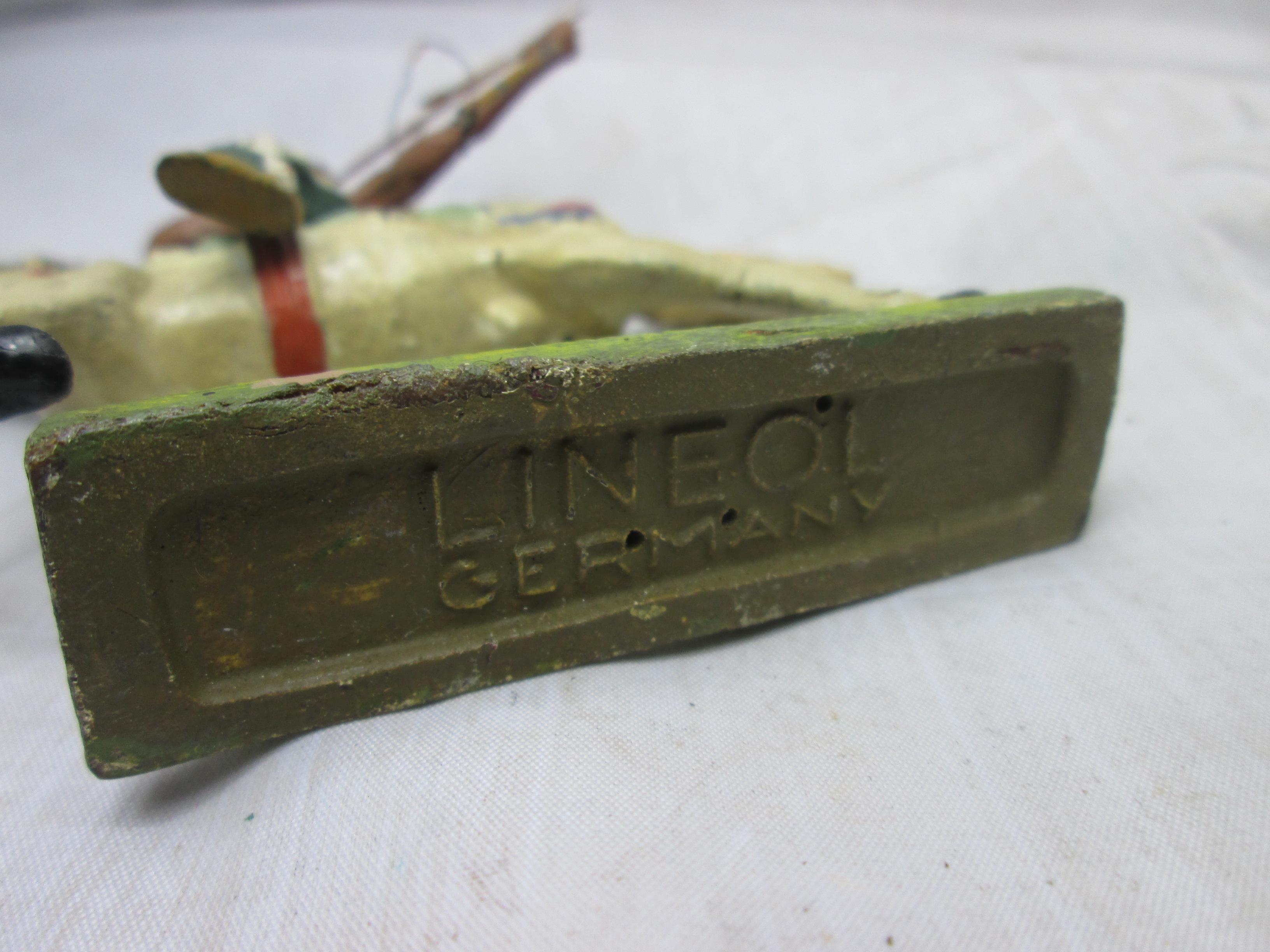Lineol Indian on horse. Lineol Indiaan op paard.
