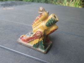 ELASTOLIN Belgium soldier with mortar. Belgische soldaat met camo mortier, goede staat.