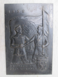 German iron plaque 1935 Deutsch die Saar immerdar. Duitse metalen plakette  10 bij 15 cm. met maker achterop, aparte plakette.