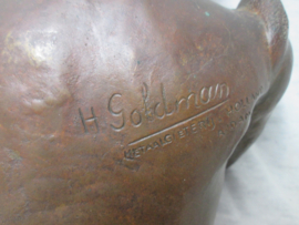 Bronze buste of a Dutch Grenadier, signed H. Goldman, Metaalgieterij Holland, Amsterdam, Bronzen Beeld van een Grenadier, jaren 30 hoog 24 cm. zeer decoratief Garde regiment Grenadiers.