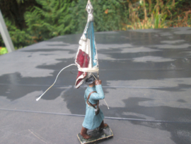 DURSO French soldier with flag. Franse soldaat met vlag.