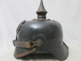 German spike helmet Attick-found in belgium ( Roeselare). Duitse pickelhaube was vanaf WO1 in het bezit van een Belgische familie in Roeselare. mist 1 cocarde en heeft wat vlugroest Bekleidungs ambt 18e Legerkorps.