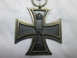 German Iron Cross 2nd class, 1914 with maker. Duits Ijzeren kruis met maker in de ring moeilijk leesbaar 2e klas. 1914.