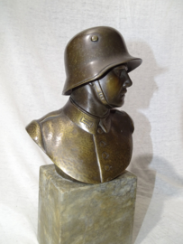 Nice statue German Soldier bronze. Bronzen Buste Weimar soldaat zware kwaliteit.
