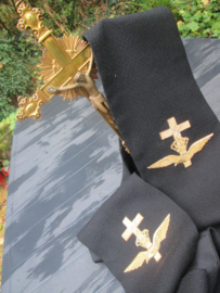 Nederlandse sjerp van een katholieke aalmoezenier bij de KLu Koninklijke Luchtmacht.