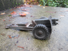 Metal gun HAUSSER, nicely marked. Metalen kanon van het merk HAUSSER TOP