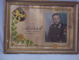 Belgische herinneringslijst van militaire dienstplicht, lanciers regiment, foto met soldaat in uniform, zeer decoratief.