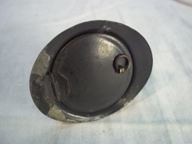 French miniature helmet, with mirror inside. sweetheart. Franse miniatuur helm met infanterie embleem als je hem open klapt zit er een spiegel in.
