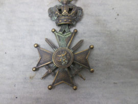 Belgisch oorlogs herinneringskruis, 1914- 1918. Croix de guerre. met palm koning Albert.