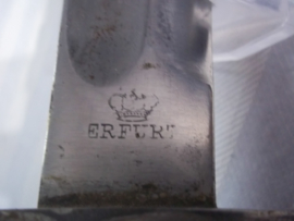 German butcher bajonet. Duitse bajonet 98/05 n.A. met abnahme stempel en datum 1915. zeer nette staat met werkende knop. maker uit ERFURT.