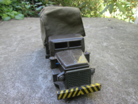 Military toy truck US Army. Blikken speelgoed vrachtwagen Amerikaans leger Made in Japan jaren 60, werkend.