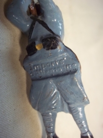 French soldier with gasmask. IMPORTED ALLEMAND. Frans soldaatje met gasmasker Franse makelij mooie afbeelding