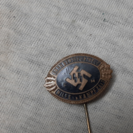 Pin, speld Dank der SS für treue hilfe in der Kampfzeit, met achterop het nummer, nieuwe pin erop gesoldeerd.