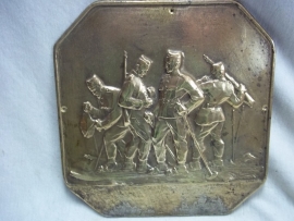 Bronze plaque with Austrian- German mountaintroops. Bronzen plaquette met Oostenrijks- Duitse bergjagers 20 bij 20 cm. zeer bijzonder.