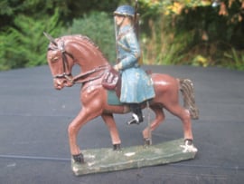 DURSO Belgium officer. Belgische officier rijkswacht leger, leeuwembleem op helm.