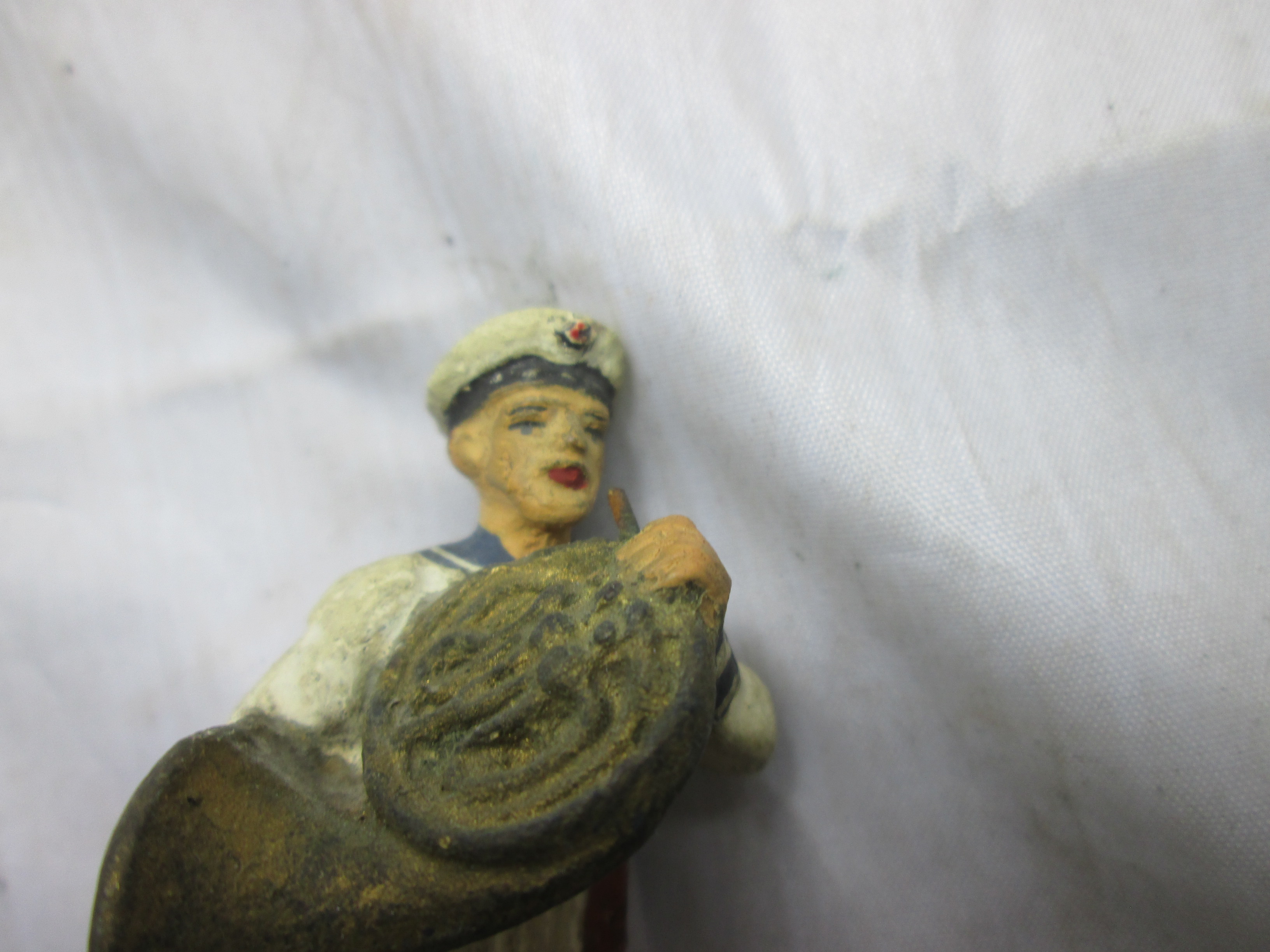 German Navy toy soldier. Duits speelgoed soldaatje Kriegsmarine hoornblazer.