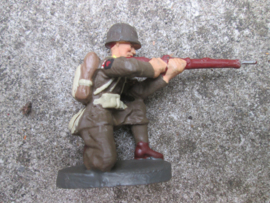 ELASTOLIN 5 American soldiers shooting. 5 Amerikaanse soldaten schietend. mint staat.