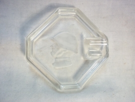 Ashtray glass Suisse soldier. Glazen asbak  Zwitserse soldaat.