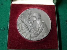German medal in case. Duitse penning in doos Artillerie Regiment Richtprijs Wehrmacht.