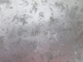 USMD metal plate dated 1943, metalen bord United States Medical Department, 1943