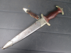 German SA dagger M33. maker is Clemen and Jung Solingen. Very rare maker just 3000 made. Duitse SA M33 dolk met inscriptie Alles Fur Deutschland, zeldzame maker 3000 stuks gemaakt. HO - Hochland.