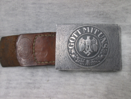 German lightweight Wehrmacht buckle, nicely marked. Duitse koppel gesp Wehrmacht aluminium met leertje markering F.L.L. Lüdenscheid. matching set.