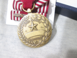 US medal in original box. Amerikaanse medaille Good Conduct Army, in originele uitgifte doos.