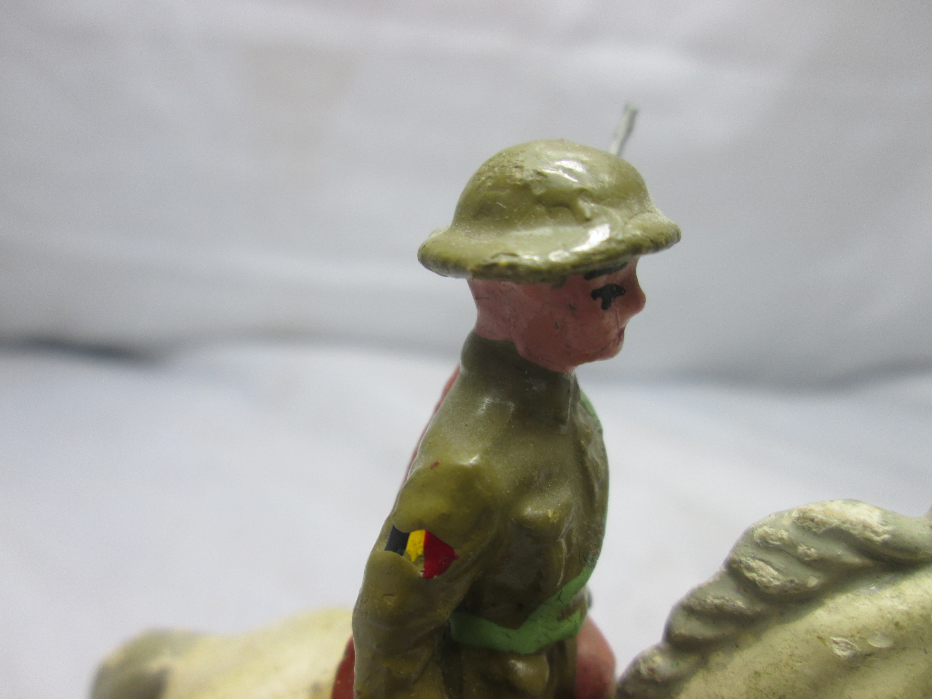 Belgium toy soldier on his horse Belgium made. Speelgoed Belgische soldaat op zijn paard.