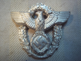 German police capbadge officer. Duits politie petembleem officiers uitvoering, mooi opgelegd, in zeer goede staat.