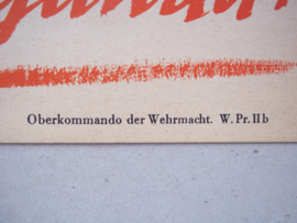 Duits uithangaffiche, poster 10 geboten gegen Feindpropaganda. uitgegeven door het Obercommando van de Wehrmacht. Plaat. poster is opgeplakt op een stuk karton.